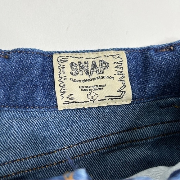 VINTAGE Levi’s High Waist Floral Pocket Orange Tab Raw Hem Booty Short Shorts - Picture 2 of 12